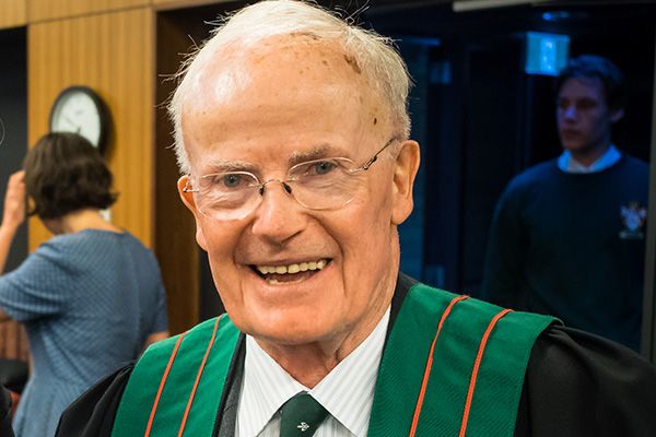 Headshot of Dick Smallwood