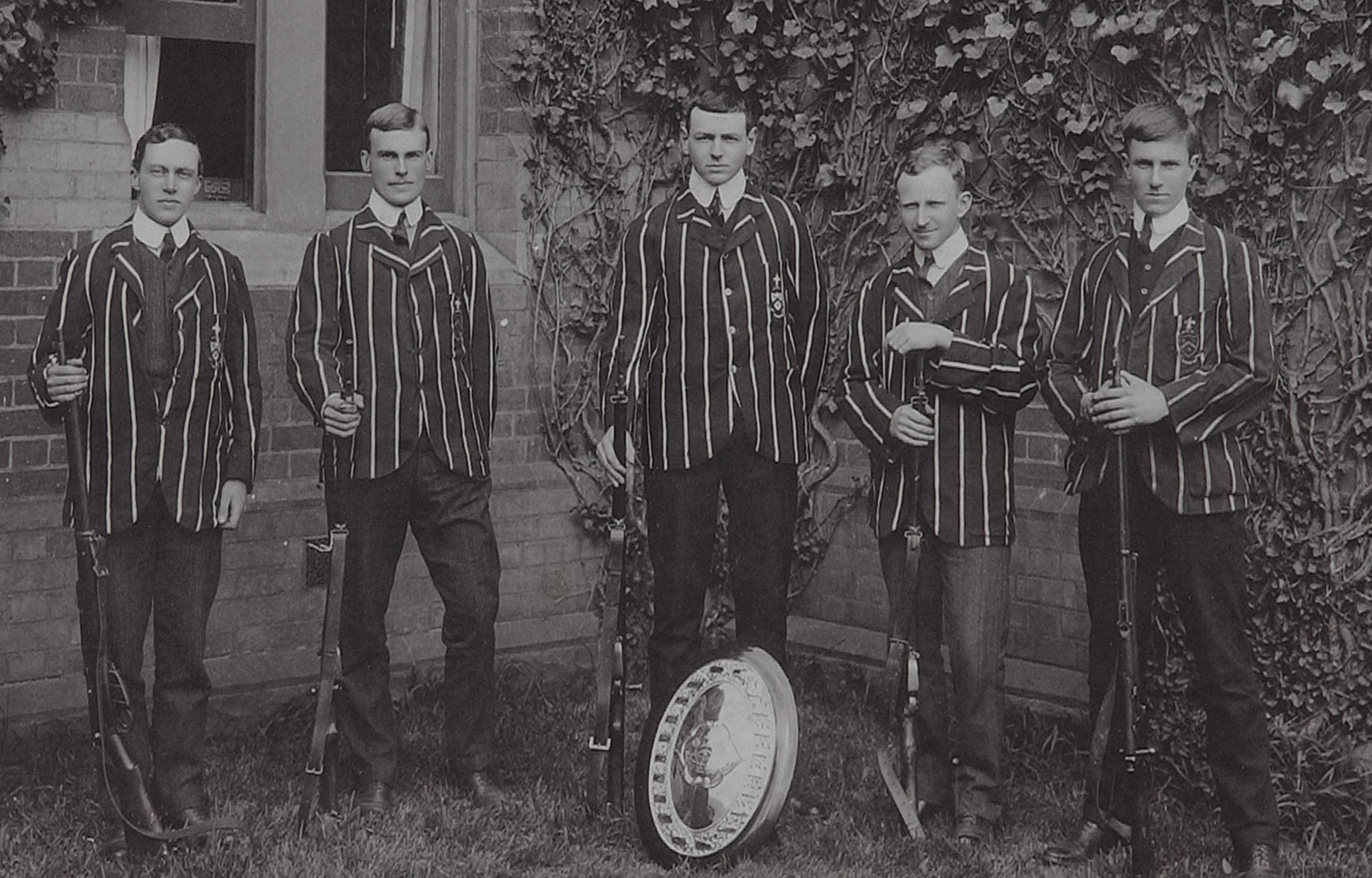 The Trinity College rifle team in 1909.